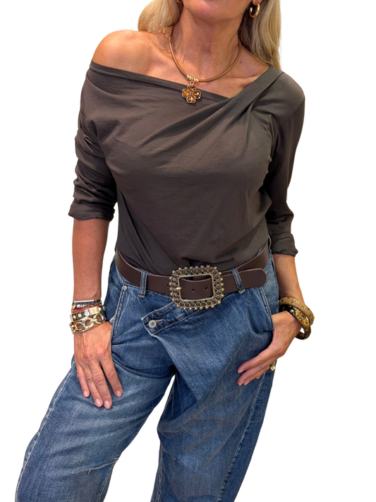 Camiseta Asimétrica